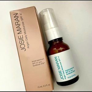 Josie Maran Argan Daily Moisturizer SPF 47